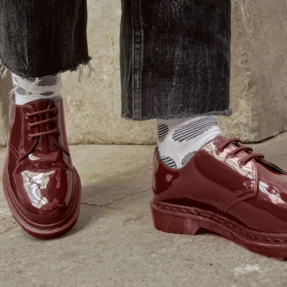 Dr. Martens Made In England mono oxblood red patent leather 1461 3-eye women's 8 - Picture 12 of 12